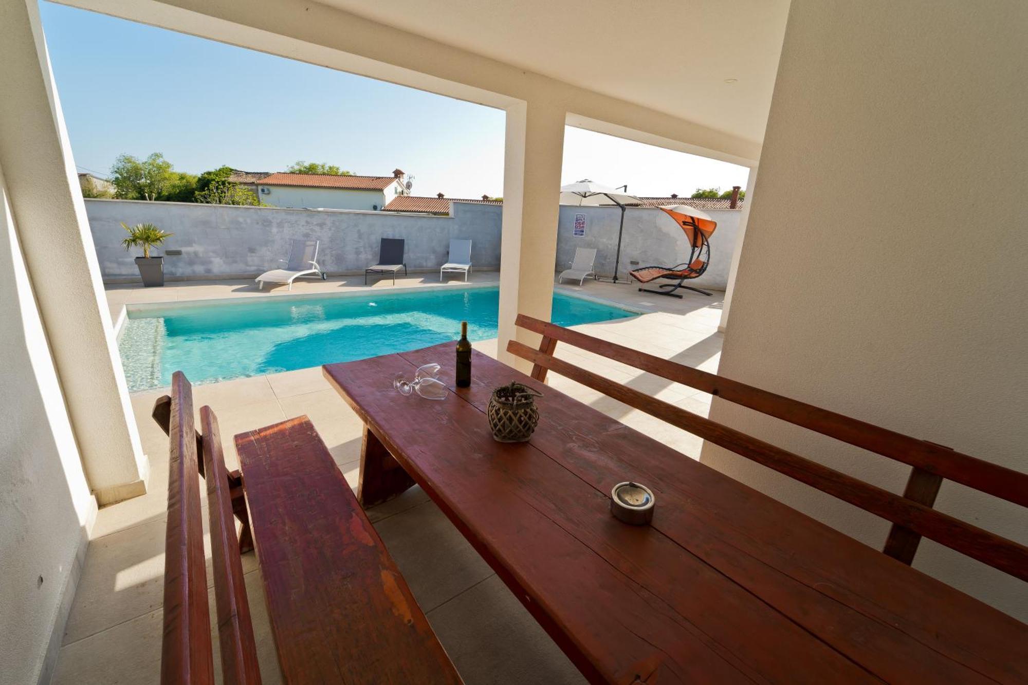 Luka With A Pool, Situated In * Pula